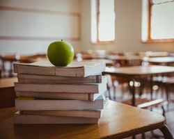 中级会计职称《财务管理》每日一练：再订货点（4.25）