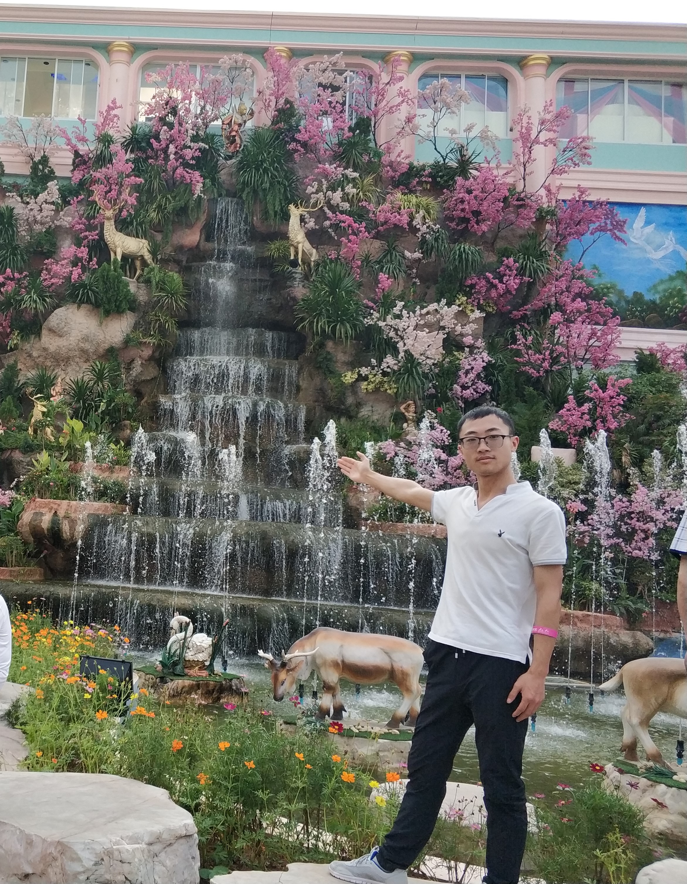 向林--生活照 向林--生活照