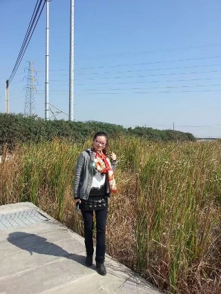 苗华丽-生活照 苗华丽-生活照