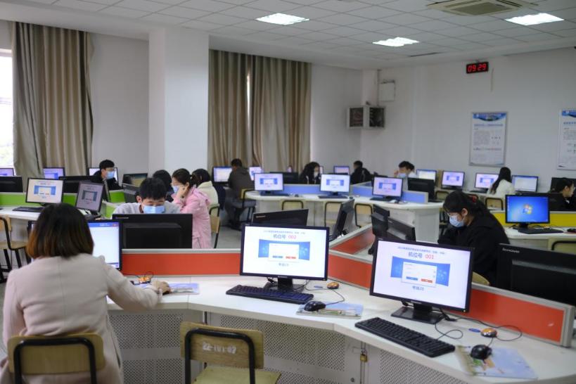 江苏徐州财经高等职业技术学校顺利完成2022年经济专业技术资格考试