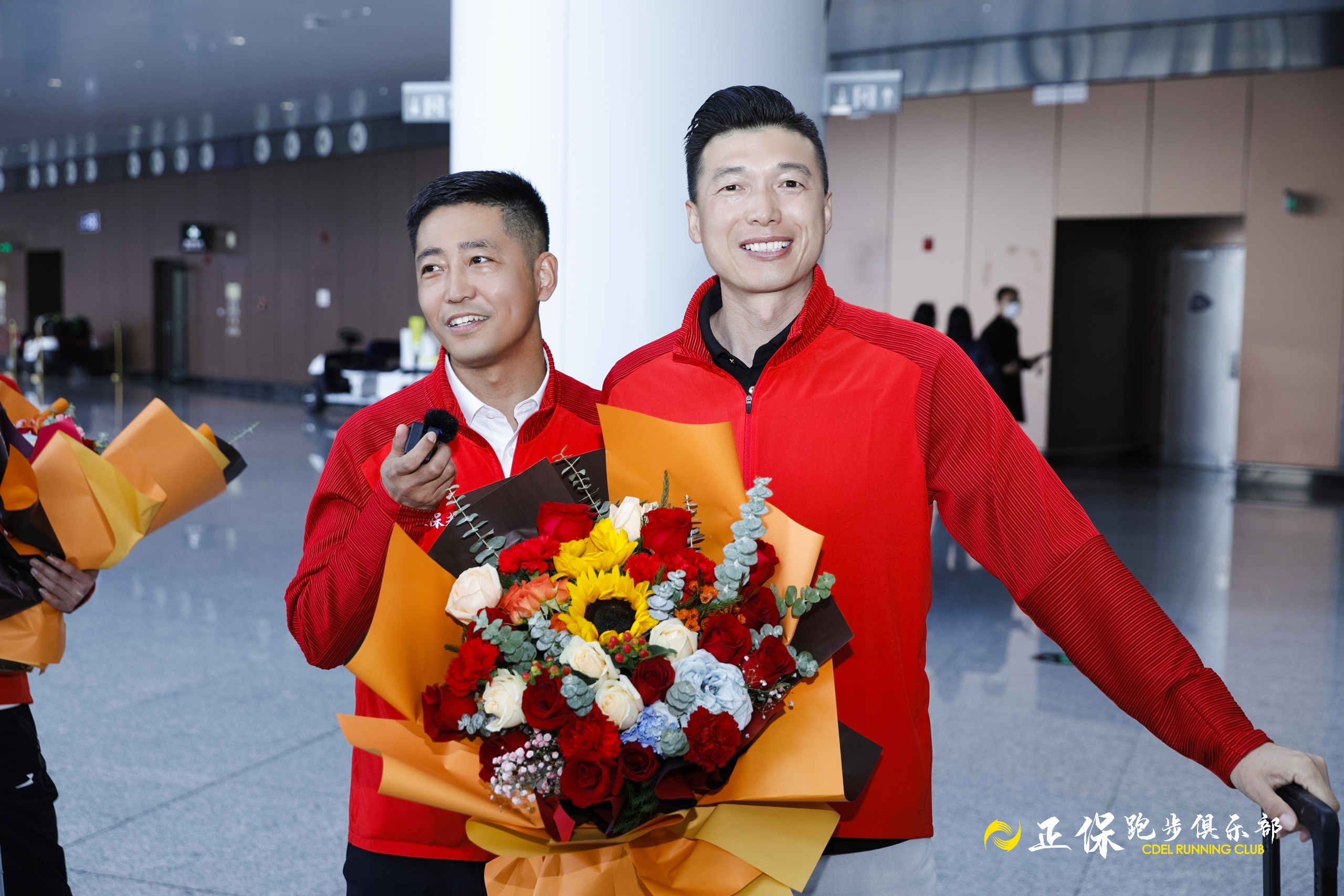 正保体育运动员凯旋而归！颁奖盛典15点开启！