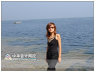 张帆：正保会计网校编写的梦想成真全真模拟试卷，应试指南，经典题解都非常不错。